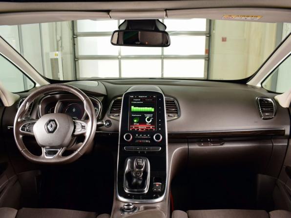 Renault Espace V с пробегом 2017 года, цена 1 665 995 рублей, 324039 км, минивэн, Автокод Объявления