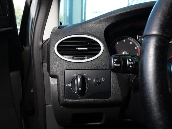 Ford Focus II с пробегом 2007 года, цена 348 000 рублей, 291130 км, седан, Автокод Объявления