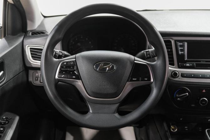 Hyundai Solaris II Рестайлинг с пробегом 2020 года, цена 1 399 000 рублей, 60000 км, седан, Автокод Объявления