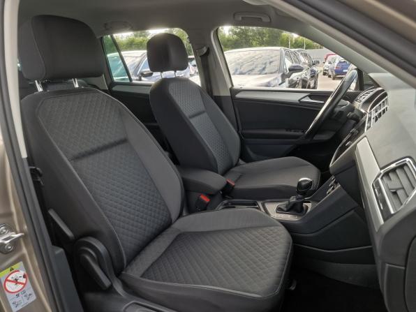 Volkswagen Tiguan II с пробегом 2019 года, цена 2 599 000 рублей, 83097 км, внедорожник, Автокод Объявления