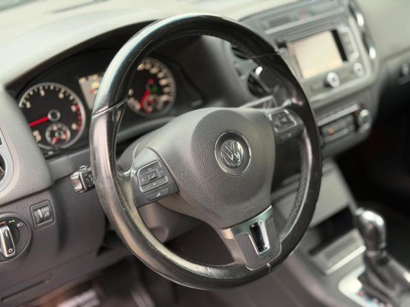 Volkswagen Tiguan I Рестайлинг с пробегом 2011 года, цена 1 299 000 рублей, 231000 км, внедорожник, Автокод Объявления