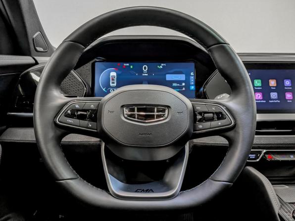 Geely Monjaro I с пробегом 2024 года, цена 3 150 000 рублей, 16134 км, внедорожник, Автокод Объявления