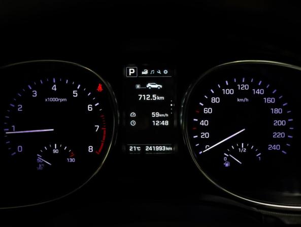 Hyundai Santa Fe III Рестайлинг с пробегом 2016 года, цена 1 835 000 рублей, 242000 км, внедорожник, Автокод Объявления