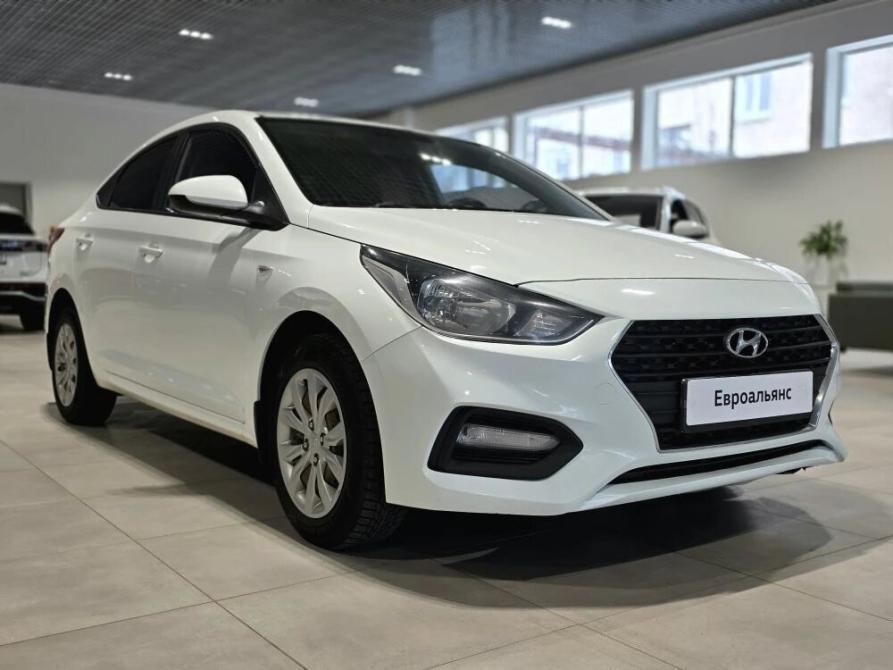 Hyundai Solaris II Великий Новгород  - изображение 1