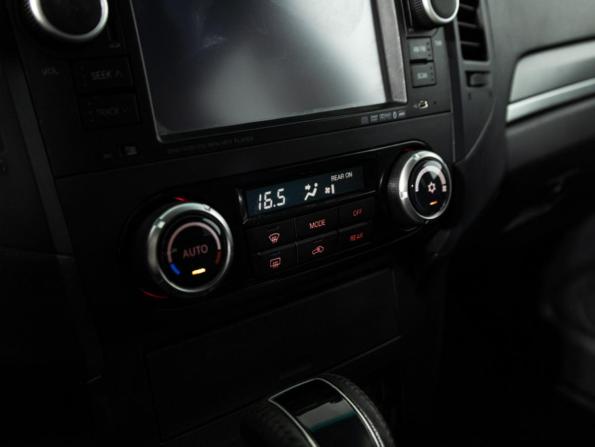 Mitsubishi Pajero IV Рестайлинг 1 с пробегом 2011 года, цена 1 499 777 рублей, 292000 км, внедорожник, Автокод Объявления