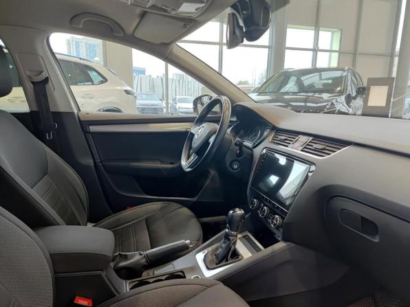 Skoda Octavia III (A7) Рестайлинг с пробегом 2018 года, цена 1 999 000 рублей, 88770 км, лифтбек, Автокод Объявления