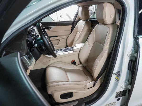 Jaguar XF II с пробегом 2016 года, цена 1 749 000 рублей, 191262 км, седан, Автокод Объявления
