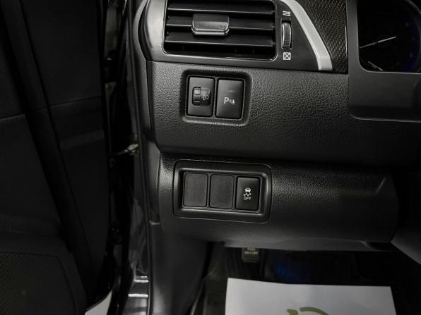 Toyota Camry VII (XV50) Рестайлинг с пробегом 2015 года, цена 1 825 000 рублей, 157635 км, седан, Автокод Объявления
