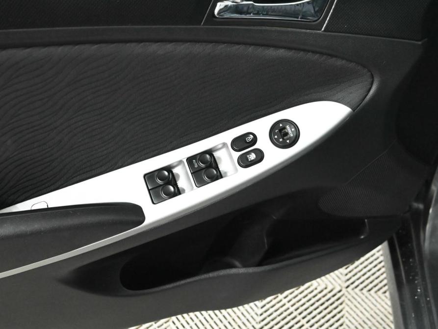 Hyundai Solaris I Екатеринбург  - изображение 11
