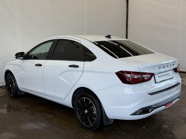 Lada (ВАЗ) Vesta I Рестайлинг (NG) с пробегом 2024 года, цена 1 330 000 рублей, 14500 км, седан, Автокод Объявления
