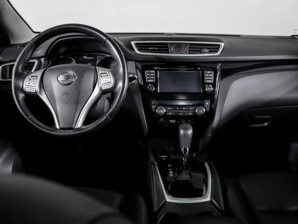 Nissan Qashqai II с пробегом 2018 года, цена 2 399 999 рублей, 40000 км, внедорожник, Автокод Объявления