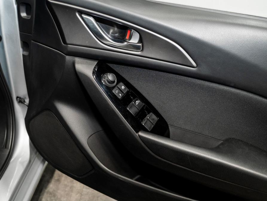 Mazda Axela III Рестайлинг Чита  - изображение 18