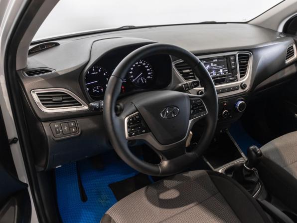 Hyundai Solaris II с пробегом 2019 года, цена 1 270 500 рублей, 82000 км, седан, Автокод Объявления
