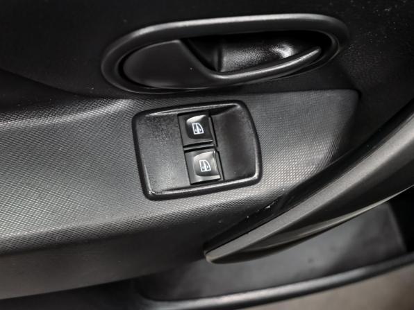 Renault Logan II Рестайлинг с пробегом 2020 года, цена 1 190 000 рублей, 33277 км, седан, Автокод Объявления