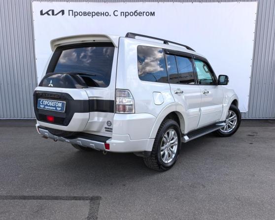 Mitsubishi Pajero IV Рестайлинг 2 с пробегом 2017 года, цена 2 900 000 рублей, 90000 км, внедорожник, Автокод Объявления