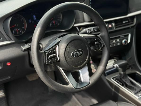Kia K5 II с пробегом 2018 года, цена 1 859 000 рублей, 129422 км, седан, Автокод Объявления
