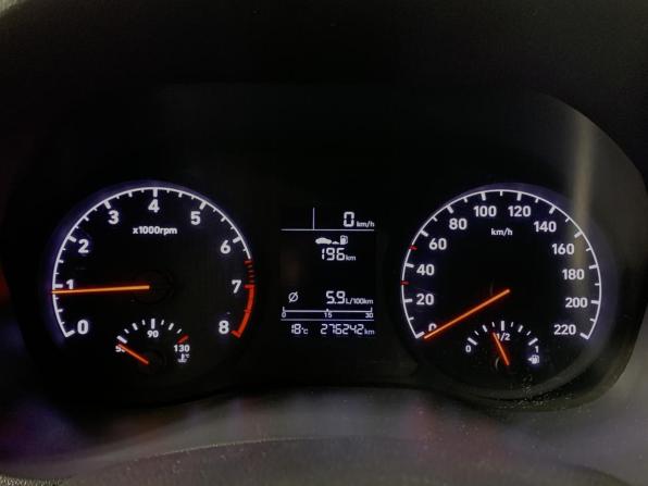 Hyundai Solaris II с пробегом 2019 года, цена 750 000 рублей, 276240 км, седан, Автокод Объявления