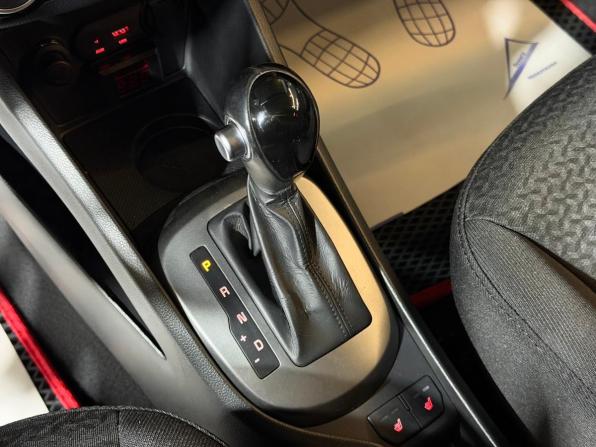 Kia Rio III Рестайлинг с пробегом 2015 года, цена 1 049 000 рублей, 136471 км, седан, Автокод Объявления