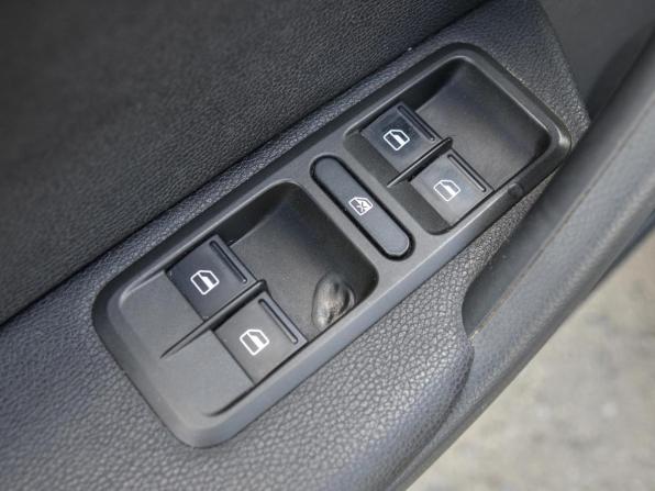 Skoda Yeti I Рестайлинг с пробегом 2014 года, цена 1 240 000 рублей, 223961 км, внедорожник, Автокод Объявления