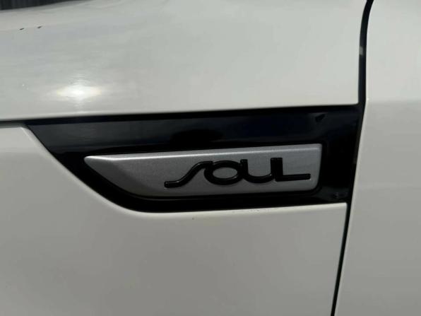 Kia Soul II Рестайлинг с пробегом 2017 года, цена 1 575 000 рублей, 85248 км, хэтчбек, Автокод Объявления