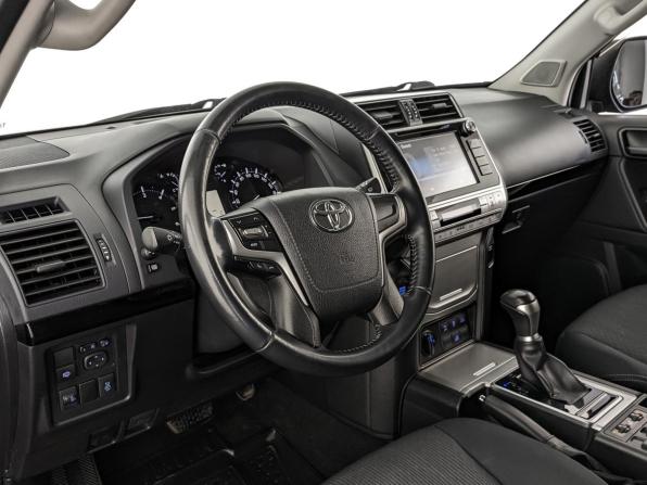Toyota Land Cruiser Prado 150 Series Рестайлинг 2 с пробегом 2018 года, цена 4 510 000 рублей, 135589 км, внедорожник, Автокод Объявления