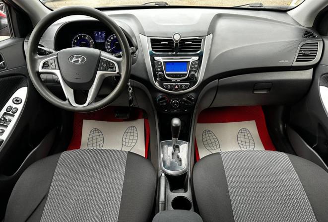 Hyundai Solaris I с пробегом 2013 года, цена 795 000 рублей, 121804 км, седан, Автокод Объявления