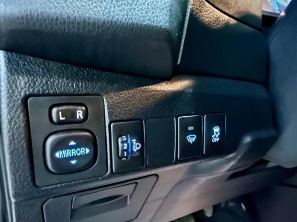 Toyota Corolla XI (E160 E170 E180) с пробегом 2013 года, цена 1 250 000 рублей, 160361 км, седан, Автокод Объявления