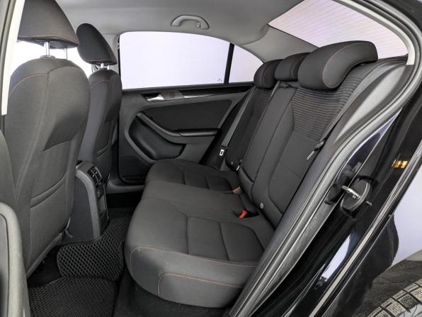 Volkswagen Jetta VI Рестайлинг с пробегом 2018 года, цена 1 210 000 рублей, 219995 км, седан, Автокод Объявления