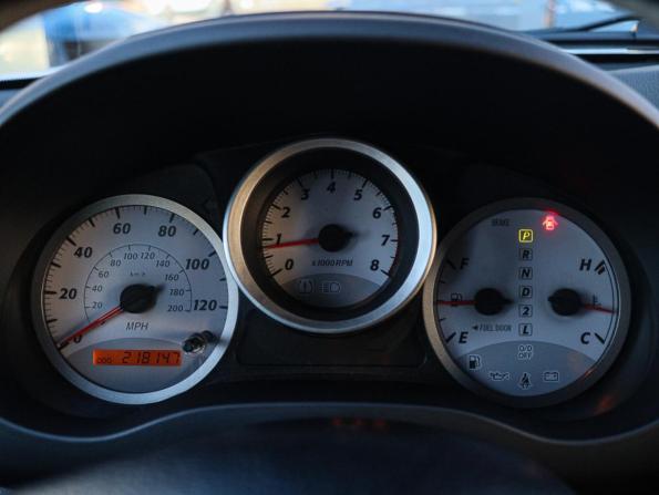 Toyota RAV4 II (XA20) Рестайлинг с пробегом 2003 года, цена 650 000 рублей, 218000 км, внедорожник, Автокод Объявления
