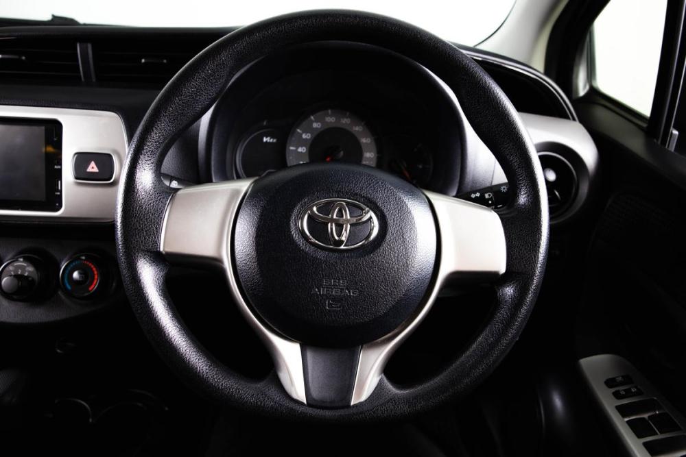Toyota Vitz III (XP130) Рестайлинг Пермь  - изображение 16