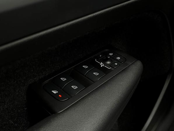 Volvo XC40 I с пробегом 2020 года, цена 3 064 300 рублей, 55495 км, внедорожник, Автокод Объявления