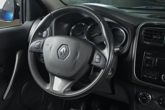 Renault Sandero II с пробегом 2018 года, цена 929 000 рублей, 66357 км, хэтчбек, Автокод Объявления