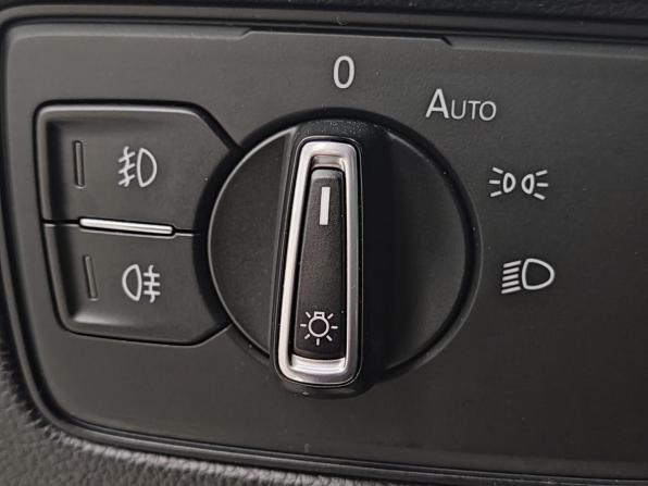 Volkswagen Passat B8 с пробегом 2015 года, цена 1 800 000 рублей, 134010 км, седан, Автокод Объявления