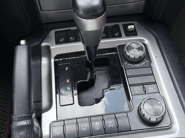 Toyota Land Cruiser 200 Series Рестайлинг 2 с пробегом 2016 года, цена 5 249 000 рублей, 303953 км, внедорожник, Автокод Объявления