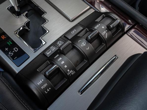 Lexus LX III Рестайлинг с пробегом 2014 года, цена 6 440 000 рублей, 100415 км, внедорожник, Автокод Объявления