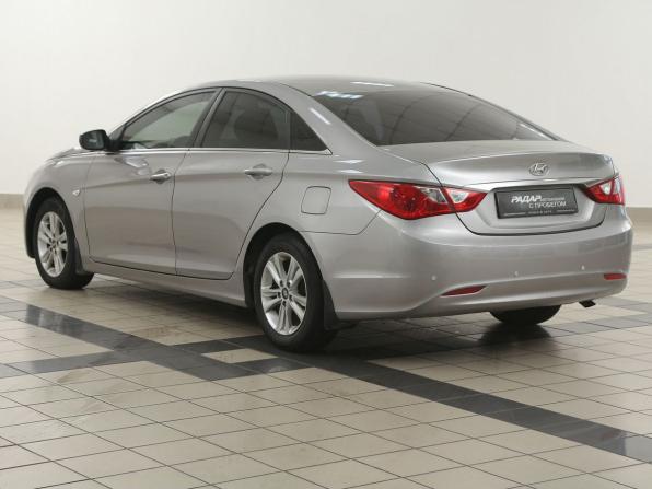 Hyundai Sonata VI (YF) с пробегом 2010 года, цена 870 000 рублей, 184000 км, седан, Автокод Объявления