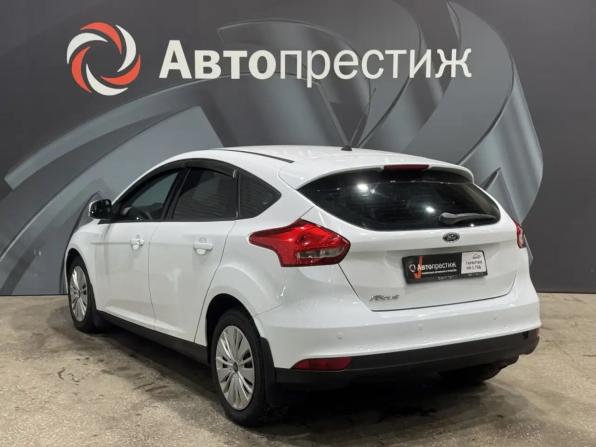 Ford Focus III Рестайлинг с пробегом 2016 года, цена 899 000 рублей, 143345 км, хэтчбек, Автокод Объявления