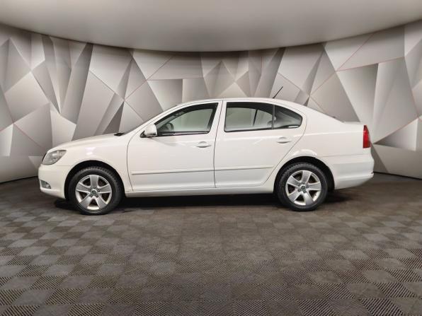 Skoda Octavia II (A5) Рестайлинг с пробегом 2013 года, цена 1 071 000 рублей, 126626 км, лифтбек, Автокод Объявления