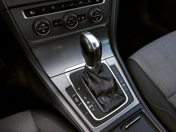 Volkswagen Golf VII с пробегом 2013 года, цена 1 220 000 рублей, 228592 км, хэтчбек, Автокод Объявления