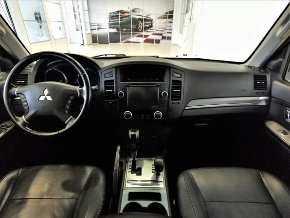 Mitsubishi Pajero IV Рестайлинг 1 с пробегом 2011 года, цена 1 809 150 рублей, 198216 км, внедорожник, Автокод Объявления