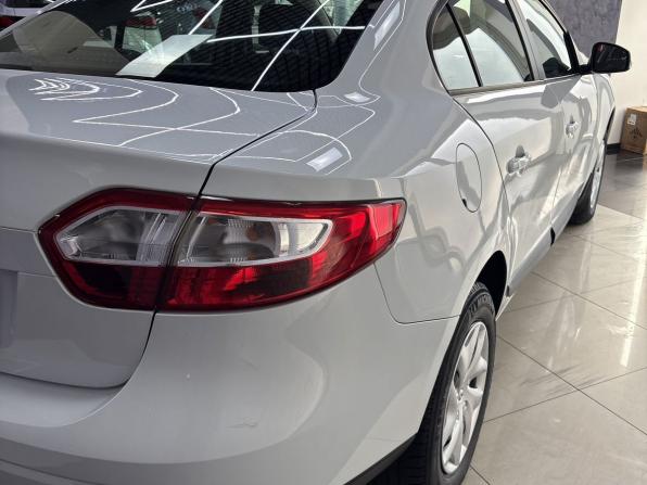 Renault Fluence I Рестайлинг с пробегом 2014 года, цена 935 000 рублей, 61086 км, седан, Автокод Объявления