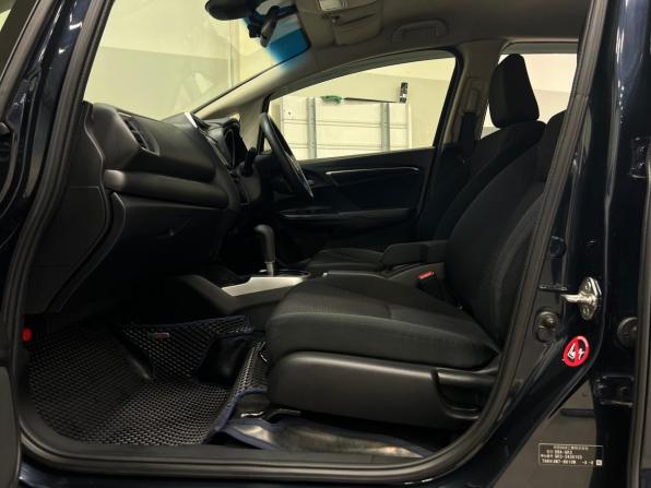 Honda Fit III Рестайлинг с пробегом 2019 года, цена 1 199 000 рублей, 82000 км, хэтчбек, Автокод Объявления