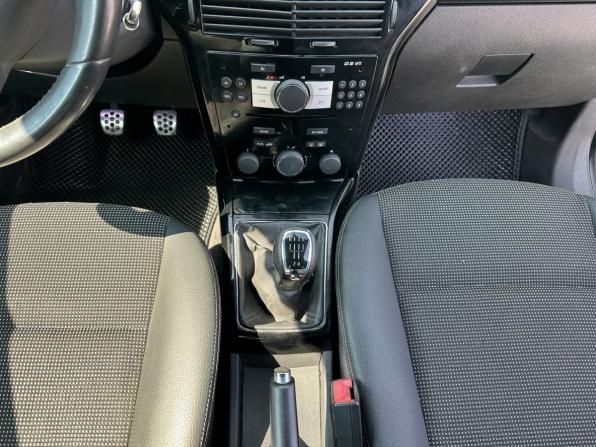 Opel Astra H Рестайлинг с пробегом 2010 года, цена 430 000 рублей, 183272 км, хэтчбек, Автокод Объявления