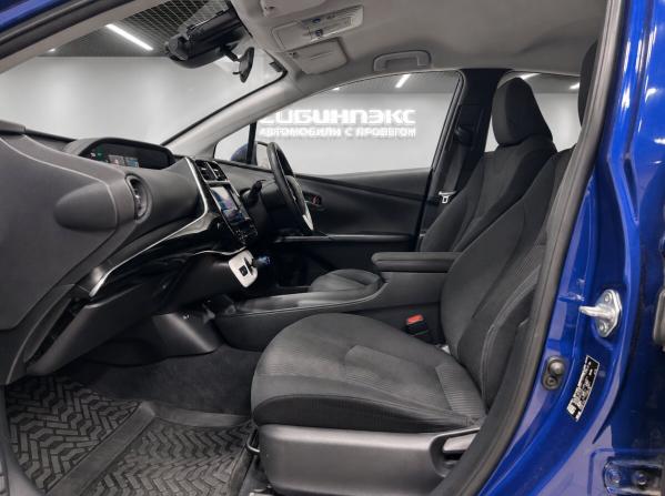 Toyota Prius IV (XW50) с пробегом 2018 года, цена 1 450 000 рублей, 239351 км, лифтбек, Автокод Объявления
