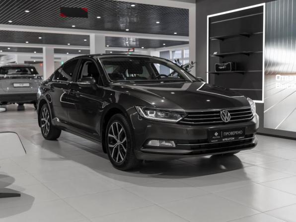 Volkswagen Passat B8 с пробегом 2016 года, цена 1 650 000 рублей, 125877 км, седан, Автокод Объявления