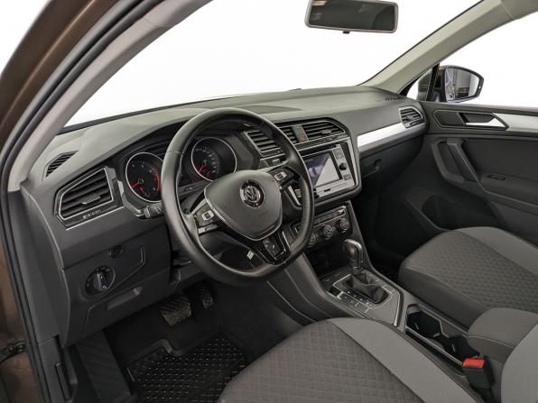 Volkswagen Tiguan II с пробегом 2018 года, цена 2 350 000 рублей, 37000 км, внедорожник, Автокод Объявления
