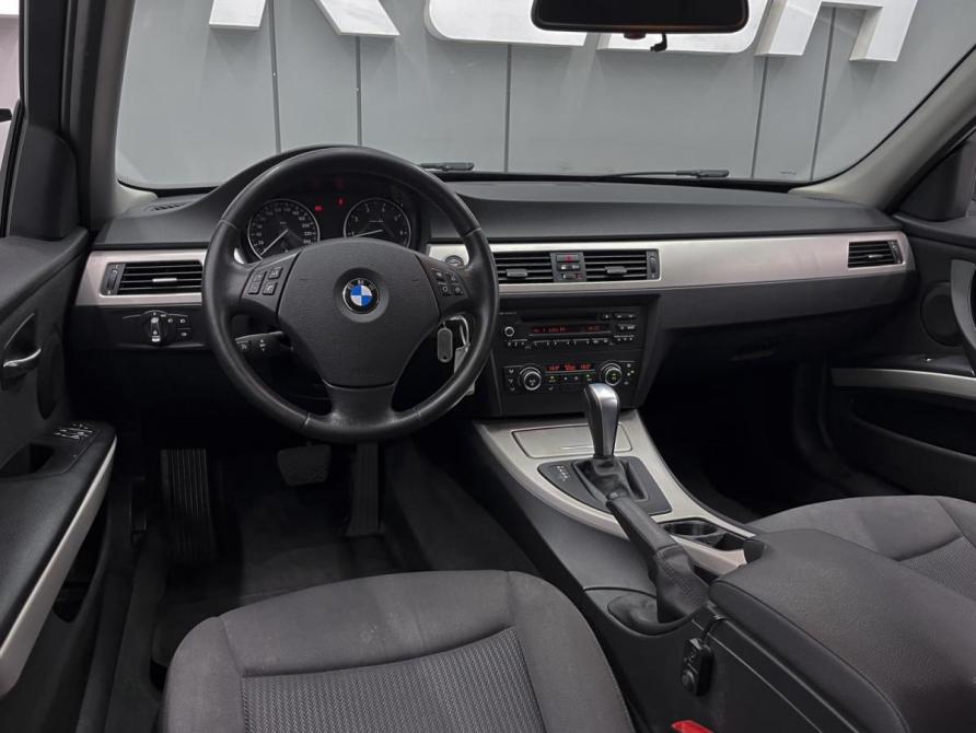 BMW 3 серии V (E90/E91/E92/E93) Рестайлинг Ростов-на-Дону  - изображение 6