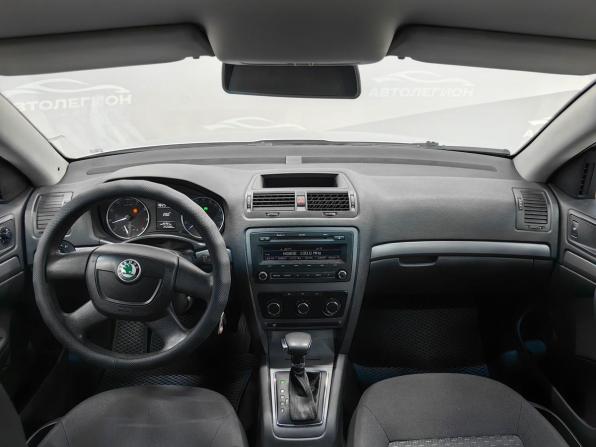 Skoda Octavia II (A5) Рестайлинг с пробегом 2010 года, цена 899 000 рублей, 252085 км, лифтбек, Автокод Объявления