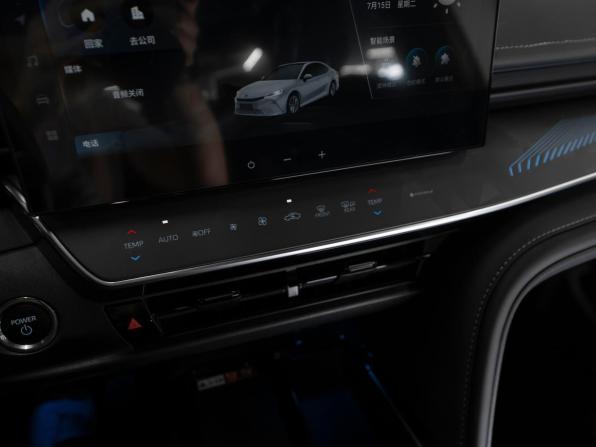 Toyota Camry IX (XV80) China Market с пробегом 2026 года, цена 4 400 000 рублей, 50 км, седан, Автокод Объявления