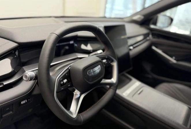 Новый Geely Preface I 2026 года, цена 3 429 990 рублей, седан, Автокод Объявления